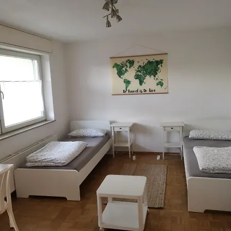 Studio Mit Balkon Nahe Zur Mhh アパート